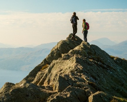 Best backpacking packs for women guide