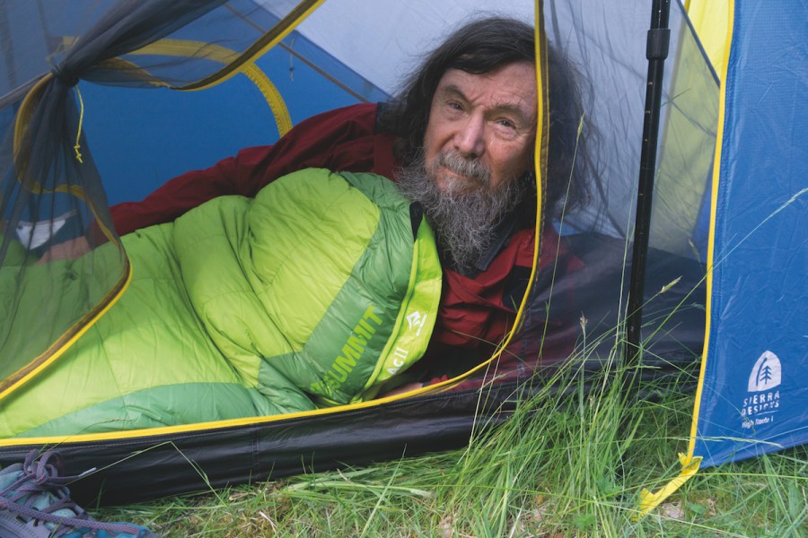 Chris Townsend in green Sea to Summit Ascent sleeping bag