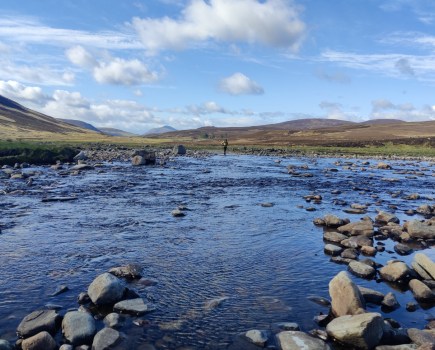 crossing Geldie Burn