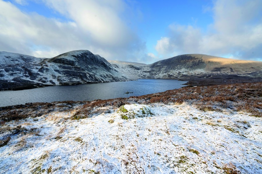 08_Loch Skeen, Mid Craig and Lochcraig Head