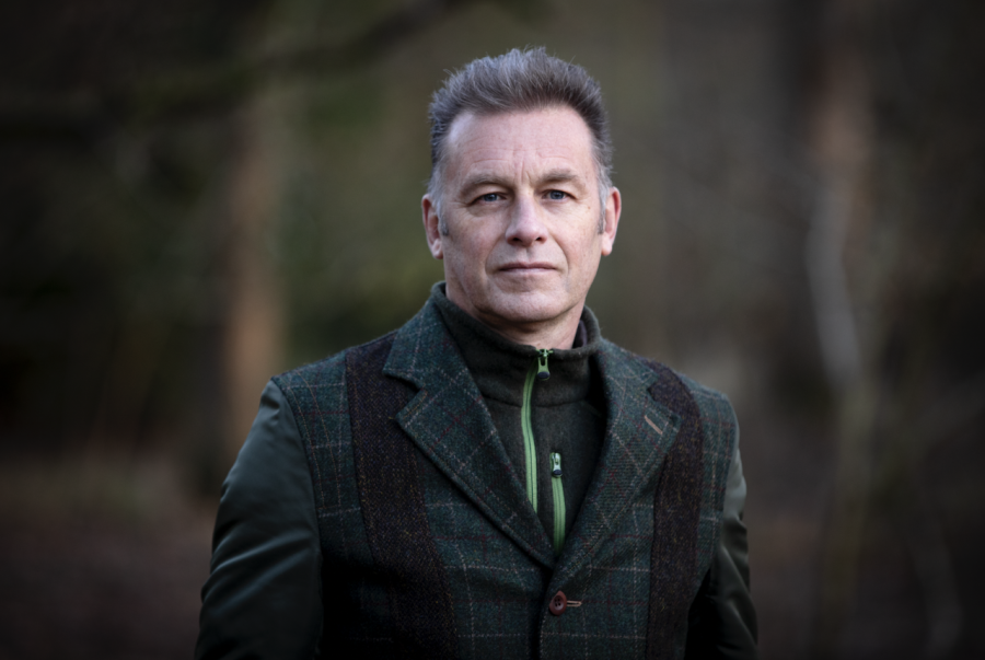 Chris Packham headshot