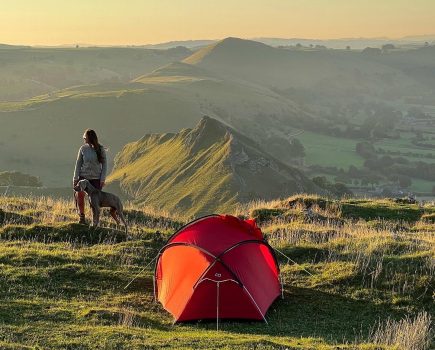 Summer wild camping with a sleeping bag for summer in the Peak District