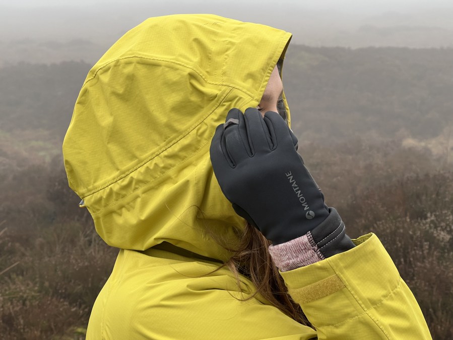 Difference between hiking gloves_FrancescaDonovan