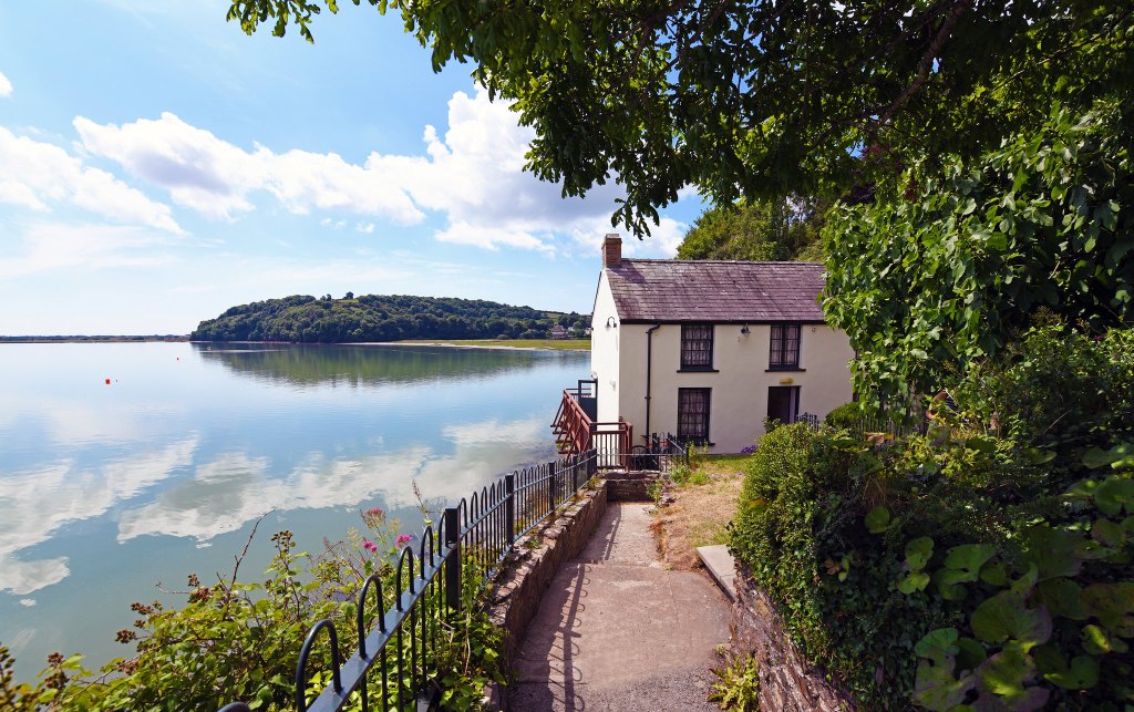 Dylan Thomas Birthday Walk Laugharne