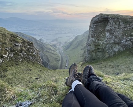 Romantic walks in the Peak District_Winnats Pass_IMG_8461_credit Francesca Donovan