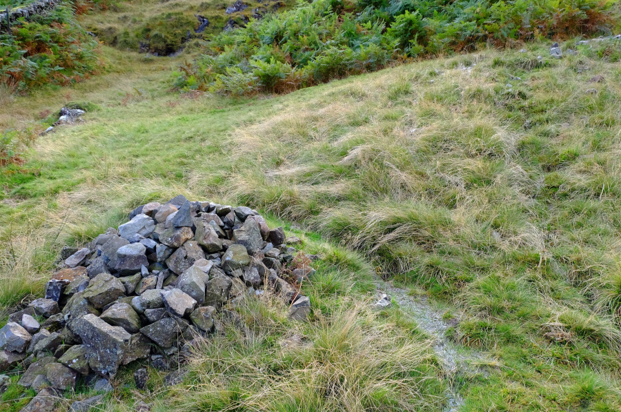 harter fell WP3 - veer south-west at cairn.JPG