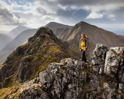 gloves for scrambling_dougie cunningham_aonach eagach