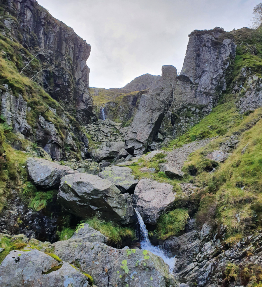 Looking up to the leaning pillar of Crinkle Gill