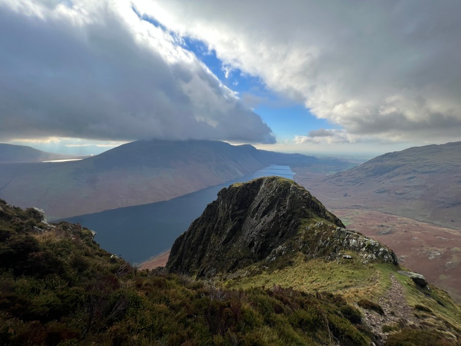 `Yewbarrow_Looking southwest beyond Bell Rib to Wast Water