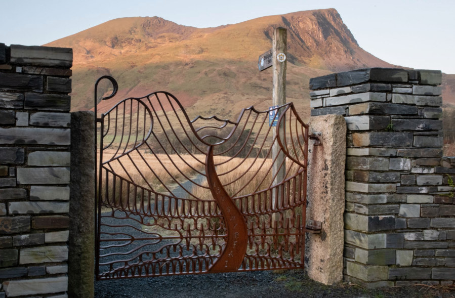 Nantlle (Y Garn from Lon Gwyrfai) waypoint 1.jpg