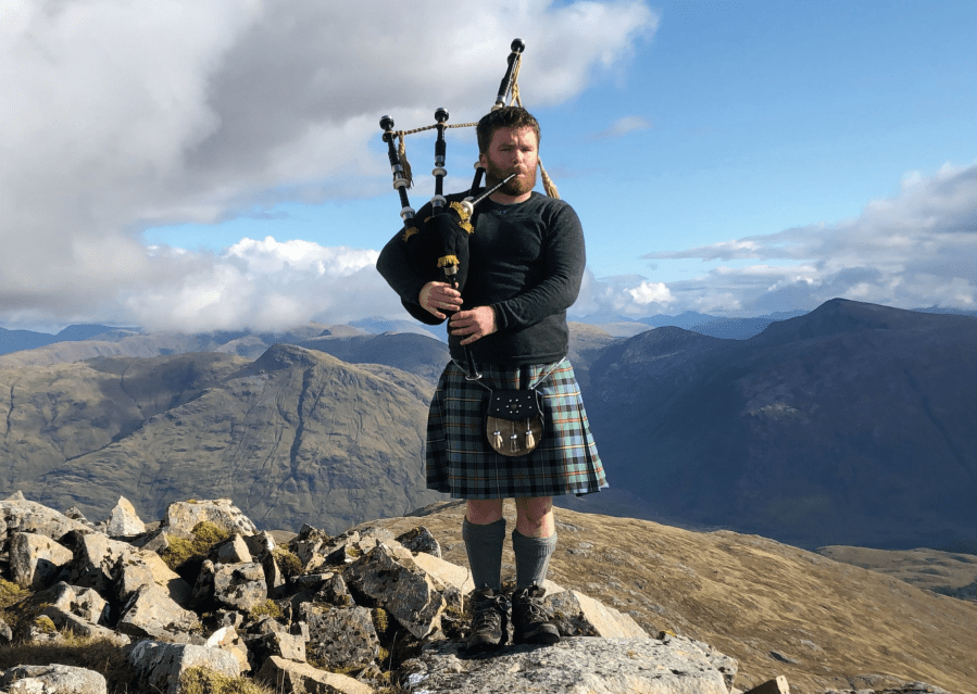 Grant MacLeod, the Munro Bagpiper in his element.