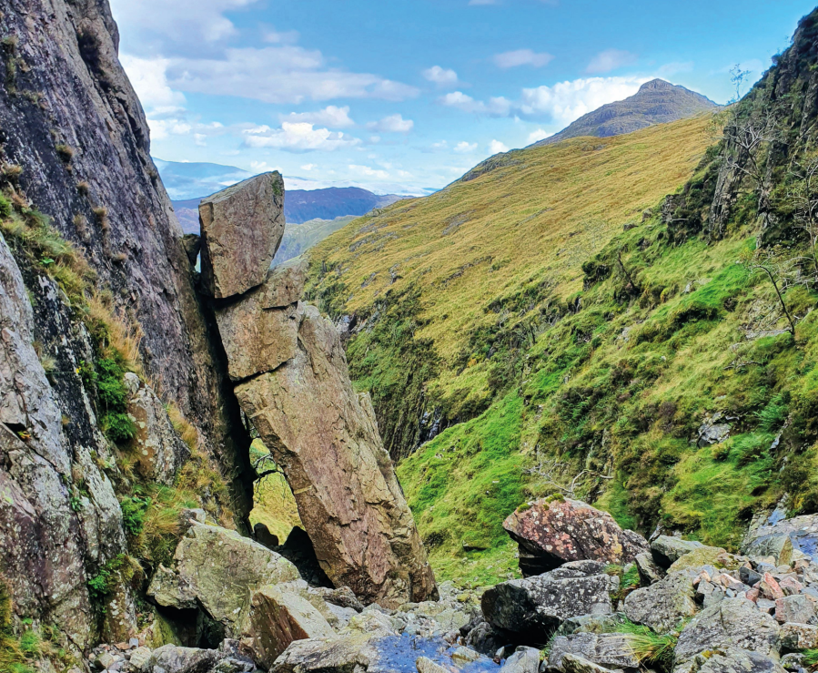 The leaning pillar from above