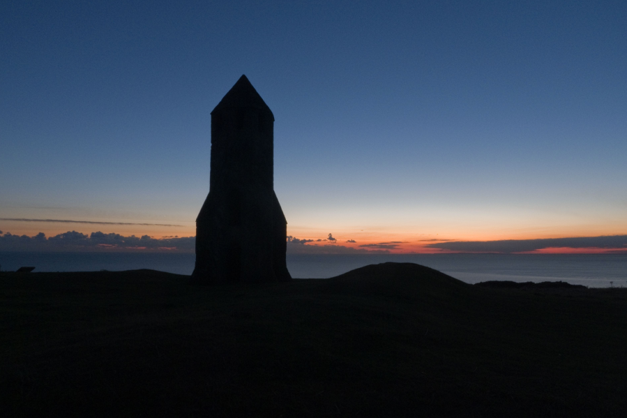 Isle of Wight 07 St Catherine's Oratory, sunset.jpg