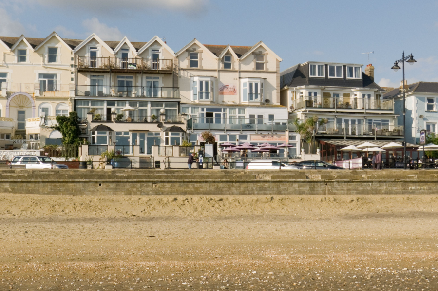 Isle of Wight Sandown seafront.jpg