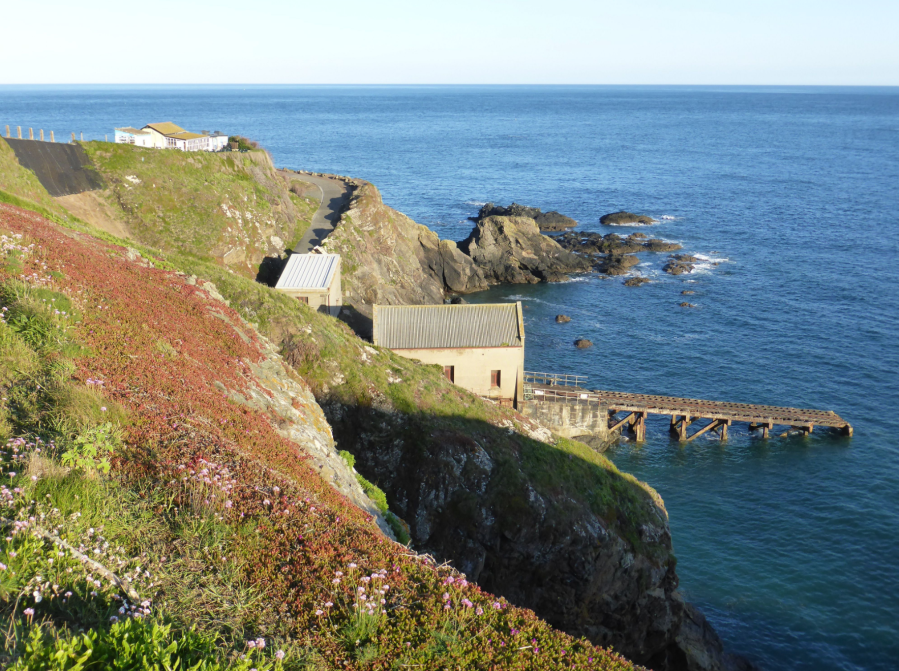 Old lifeboat station, Polpeor Cove, Lizard Point (1).JPG Lizard Peninsula