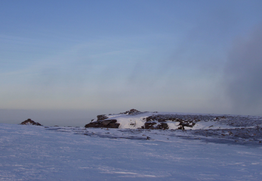 Cairn Gorm 3 Cairn Lochan summit cairns.jpg