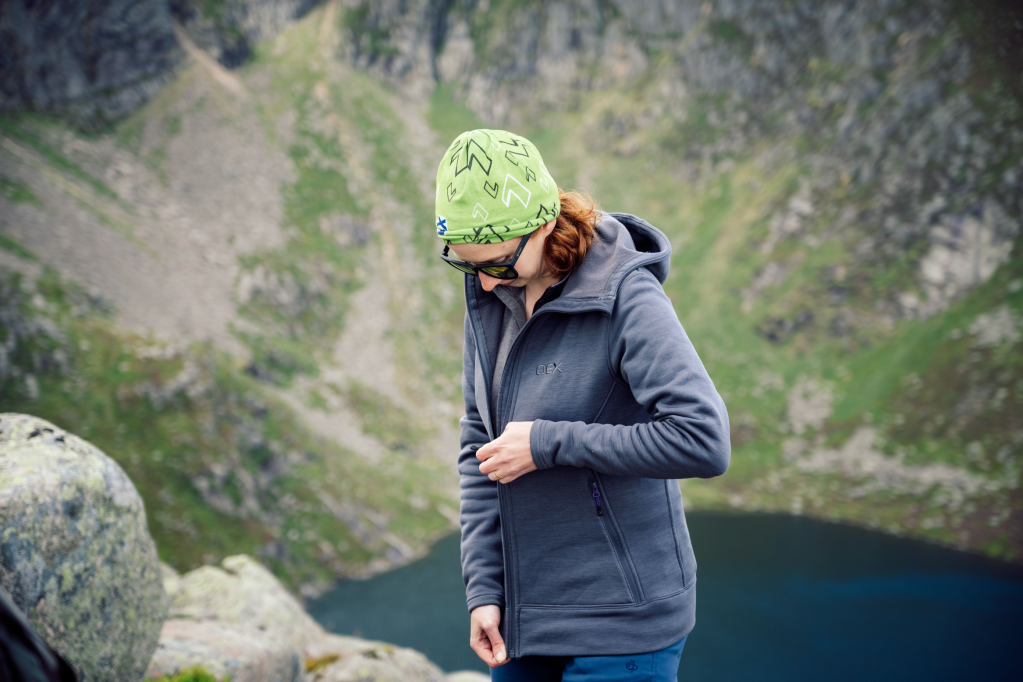 How to stay dry when hiking