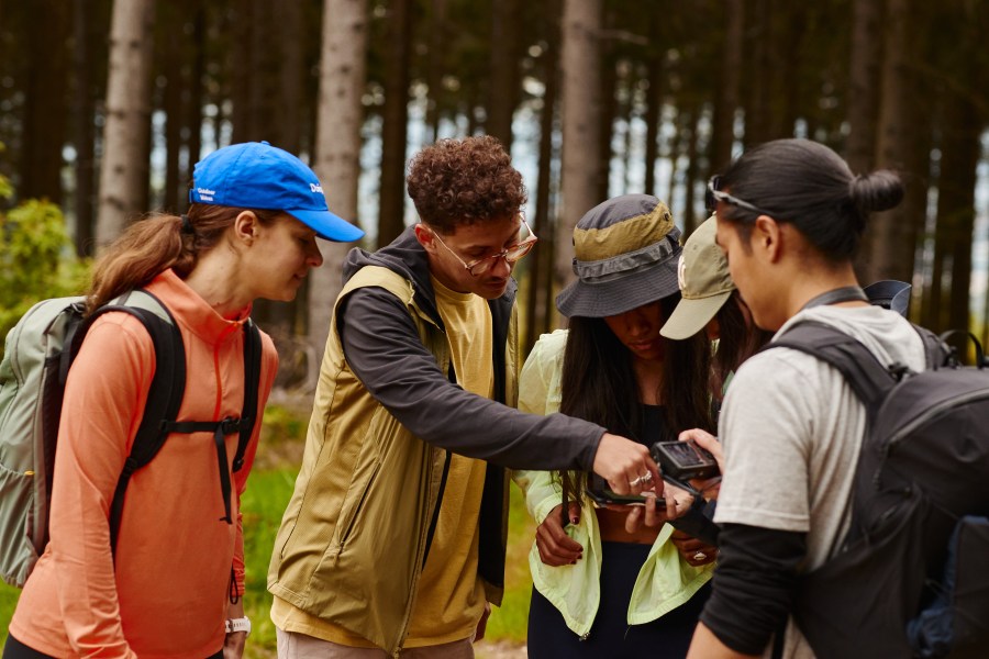 Walkers using the new komoot discover features