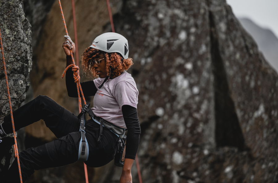 Women climbing on the Intro to Trad course at the Arc'teryx Academy in the Lake District