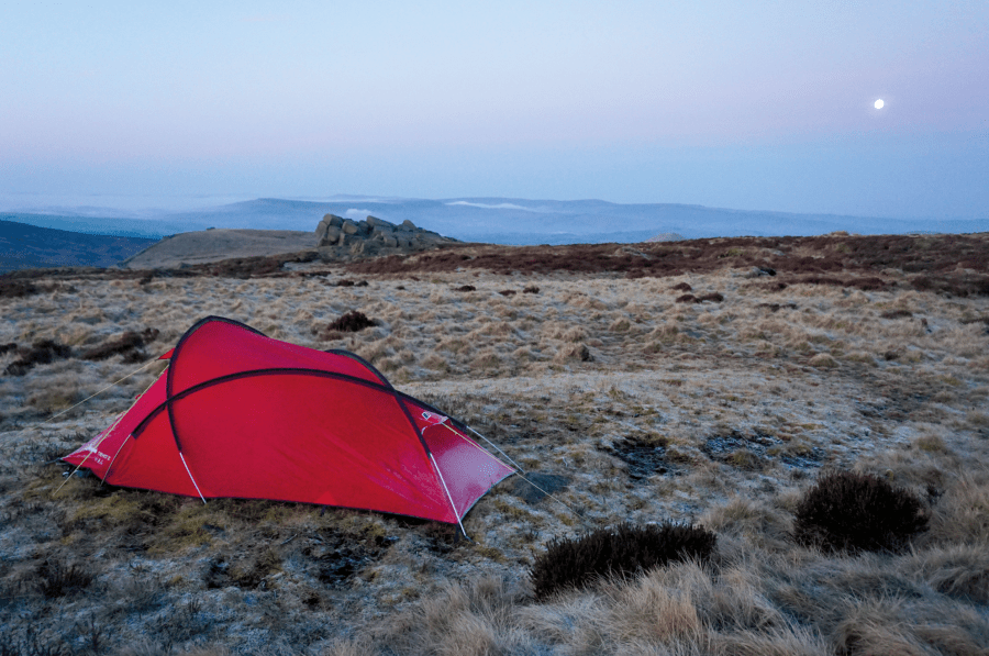 A morning Kinder Low cloud inversion below Edale Rocks and the moon.jpg