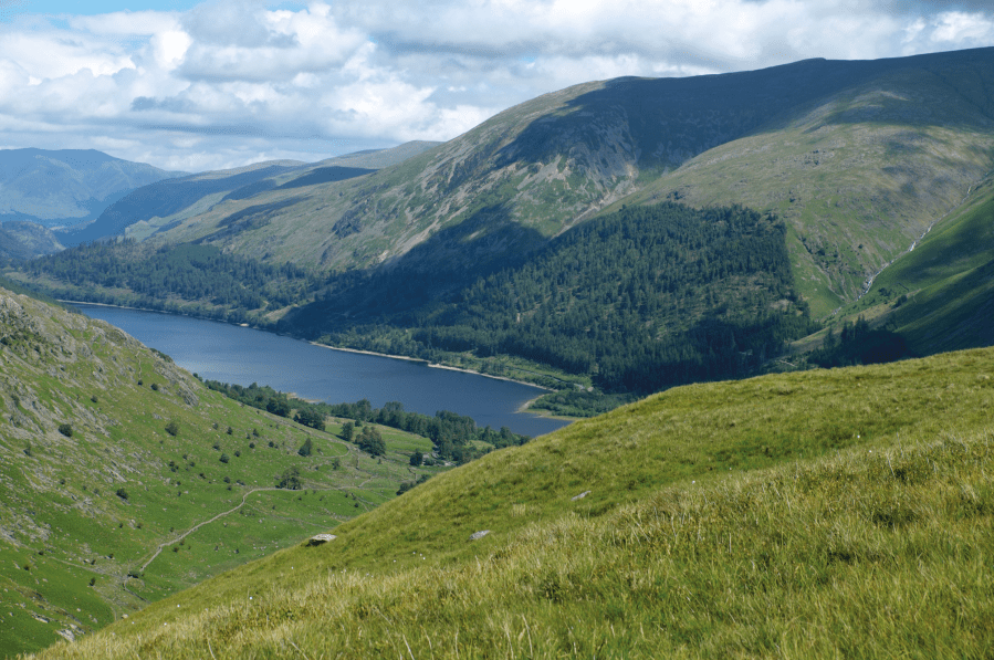Sergeant Man - The partially forested slopes on the eastern side of Thirlmere lead up to Helvellyn_DSCF7229.jpg