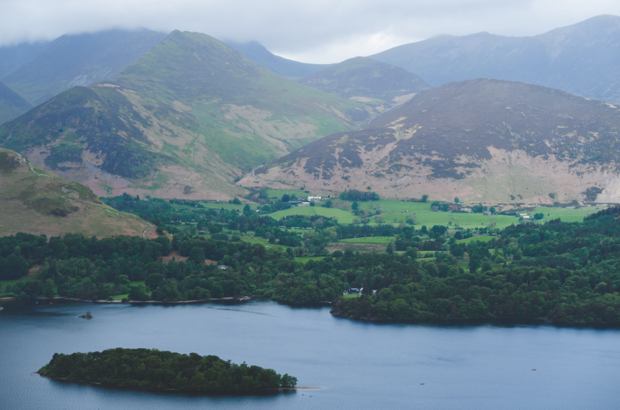6 Barrow and Causey Pike from Walla Crag.jpg