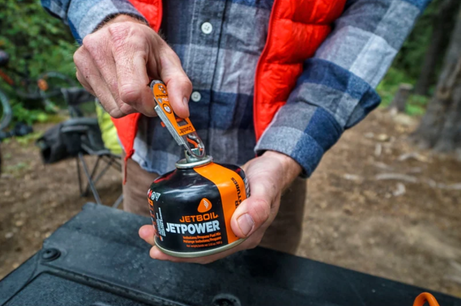 How to store and transport your camping stoves - The Jetboil CrunchIt.