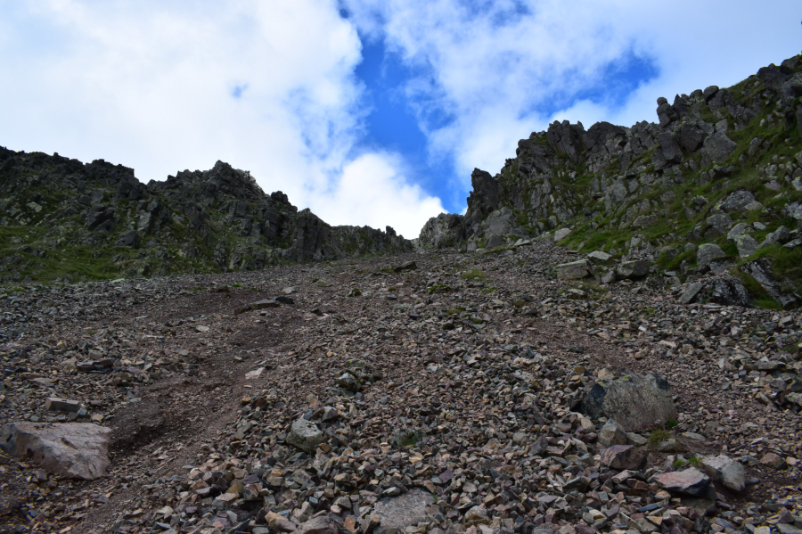 Gable Girdle - Scree slope at Great Napes.JPG