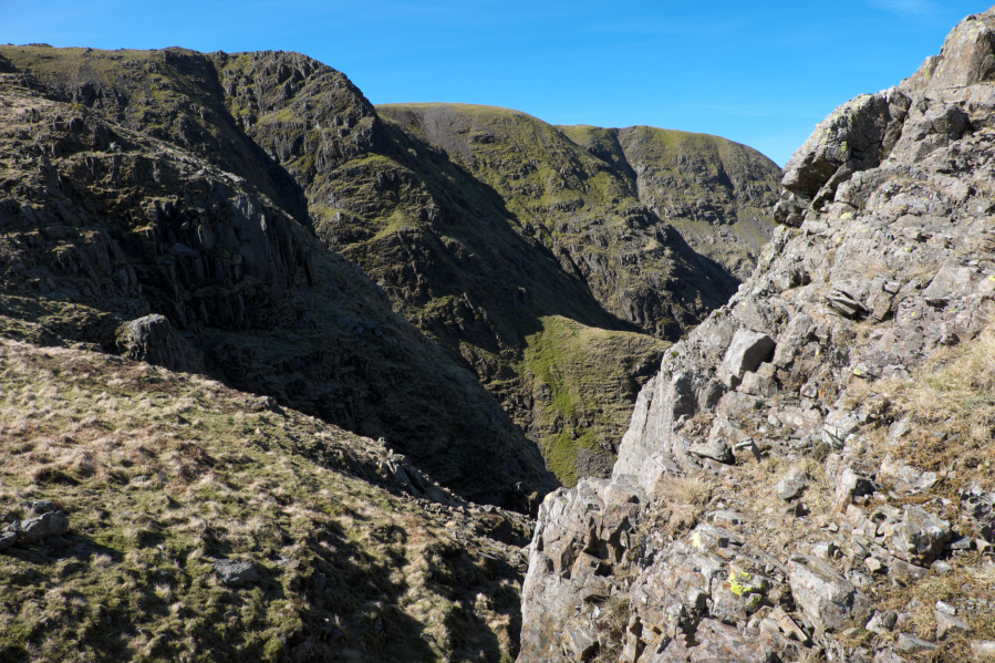 Fairfield's north-facing coves and crags_VCROW_DSCF3412.jpg