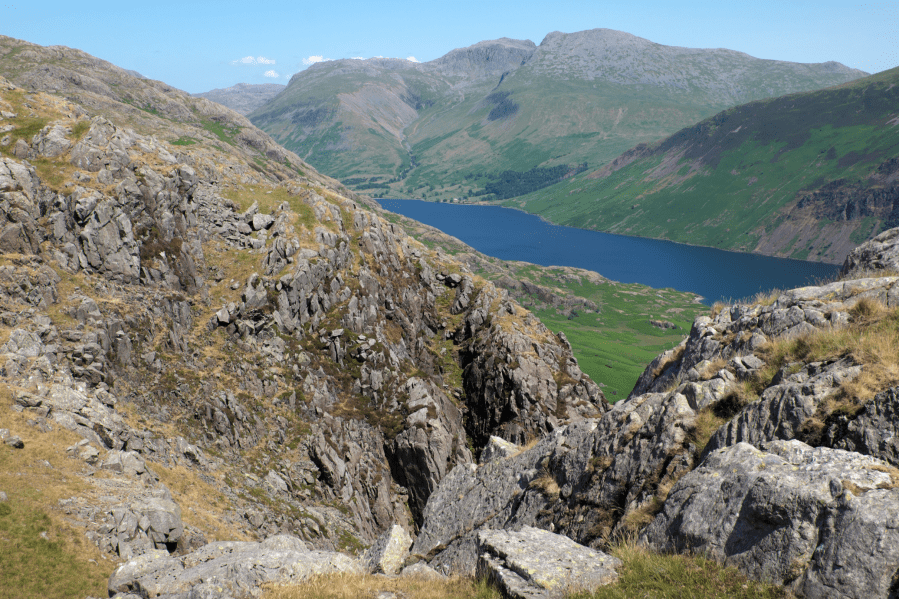 middle fell - Wastwater and the Scafells from Buckbarrow_DSCF6021.jpg