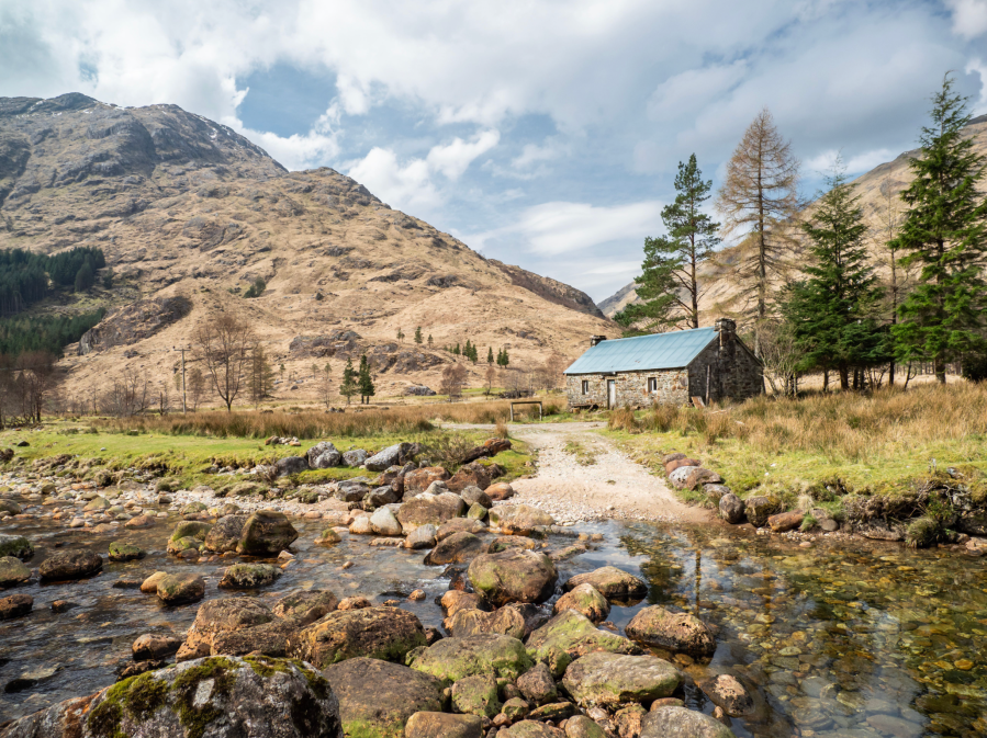 Corryhully bothy on the Cape Wrath Trail. Credit: Andy Wasley