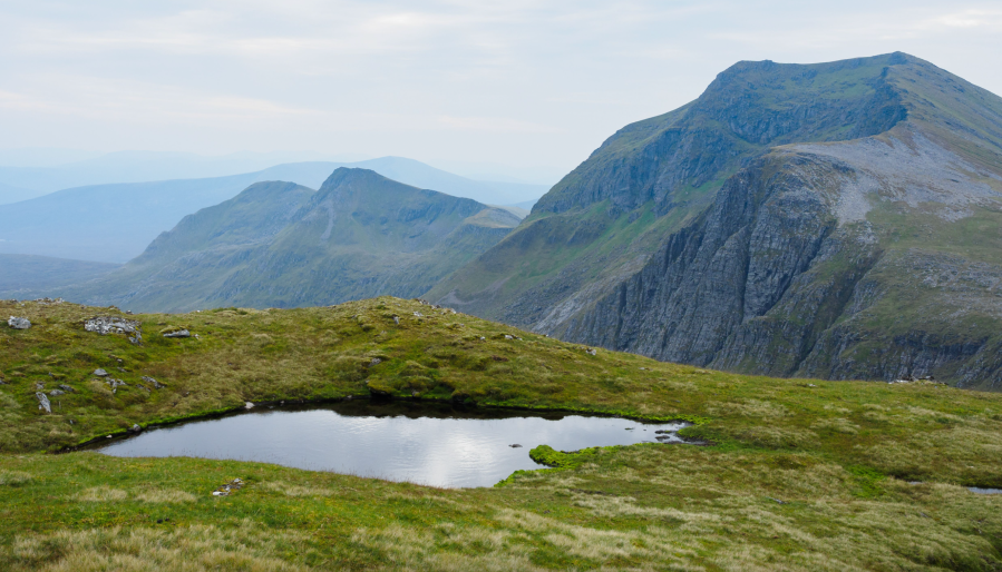 the fannichs - High on the main ridge.jpg