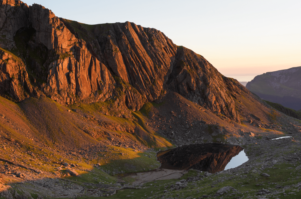 Sunset light on Clogwyn Du_r Arddu