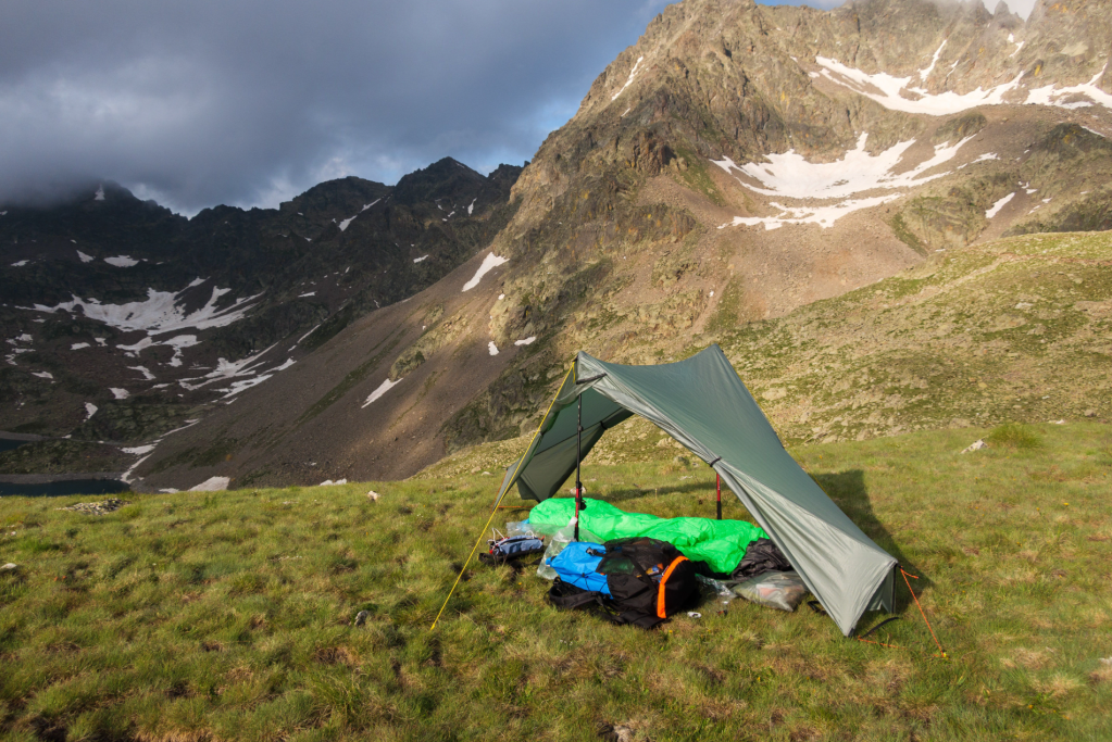 Minimalist wild camping in the Alps with a tarptent shelter and synthetic quilt