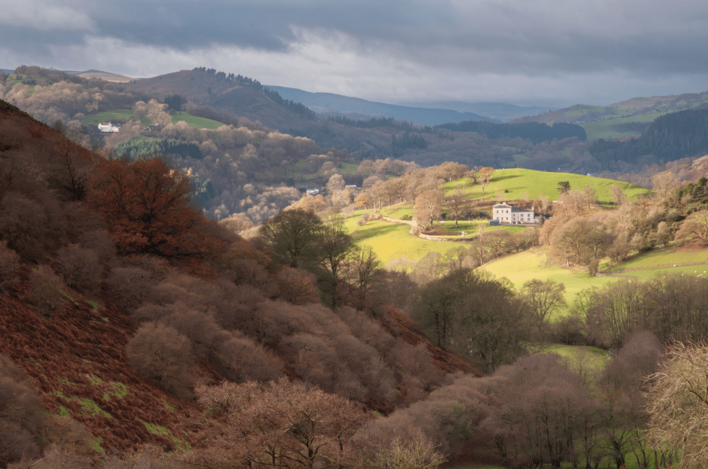 9. Dyffryn Dyfrdwy Dee Valley from Castell Dinas Bran