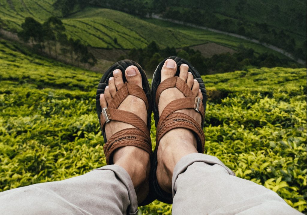 hiking sandals vs boots