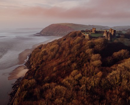 Llansteffan Castle 2. Credit: Discover Carmarthenshire