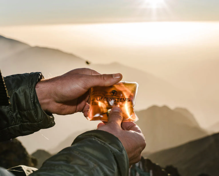 best hand warmers for hiking. Credit: Lifesystems