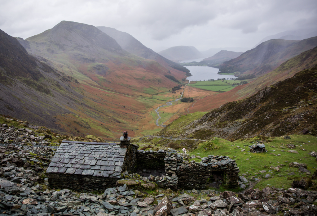 Warnscale Head Bothy. Credit: Jessie Leong