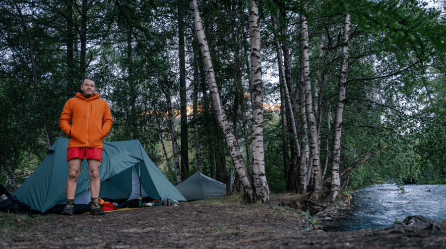 GR54 Écrins National Park - Photo for Box 2 if needed - Camp 4, 7am in shorts