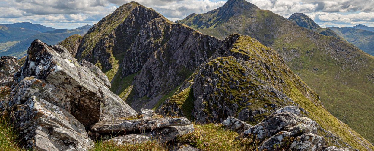 MAIN 18 - Sgùrr nan Saighead North East Face and Sgùrr Fhuaran - P7230267.jpg - car-free mountain walks