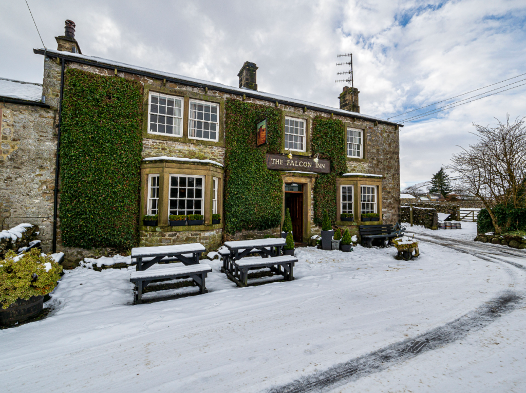 1 - Waypoint 1 - Take the track right of the Falcon Inn - Falcon-1190528