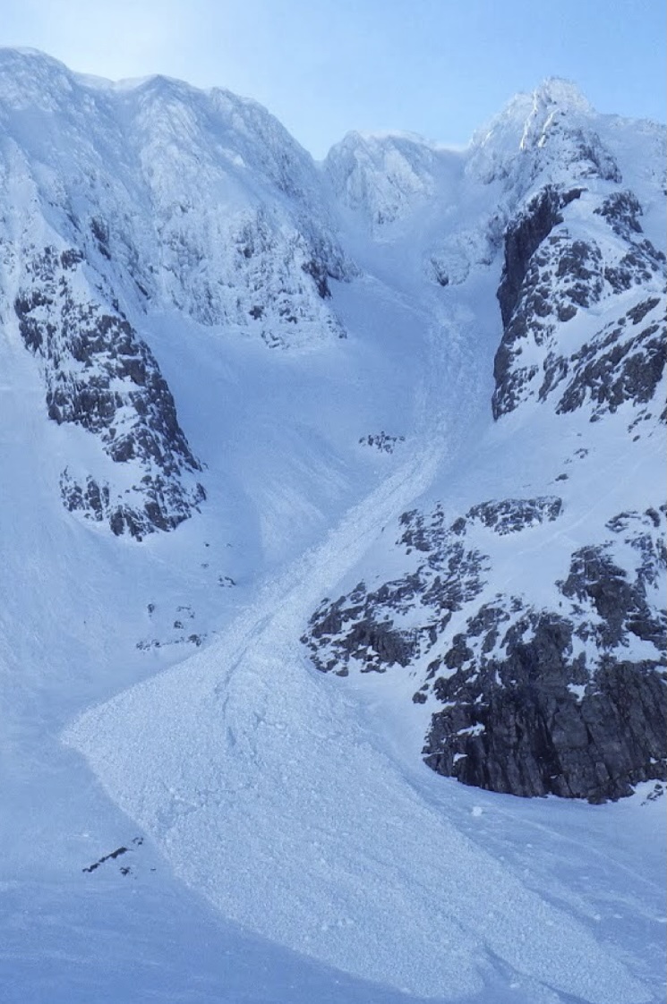 Debris travelling almost 1km from the plateau edge on Ben Nevis after a cornice collapse. Credit: Graham Moss