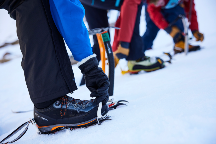 B2 boots go with C2 crampons ©EdSmith