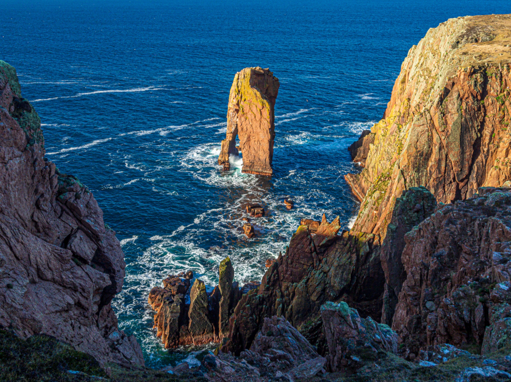11 - Natural arch at Moo Ness - Shetland-3020729