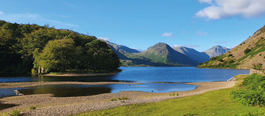A glorious summer's day at the lakefoot