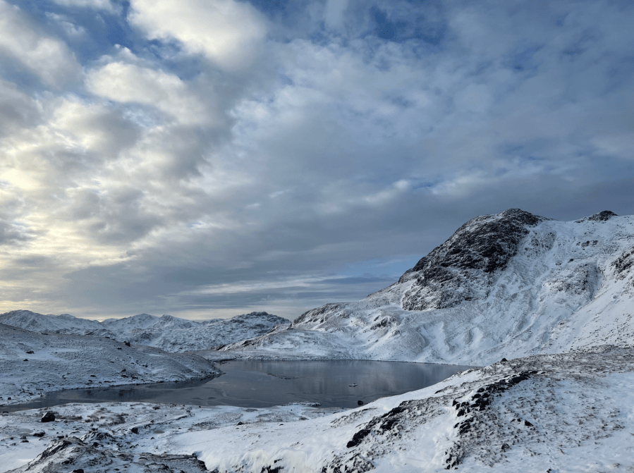 winter Wainwright round - The Langdales above Stickle Tarn. Credit: David Johnson / Nicky Oliver