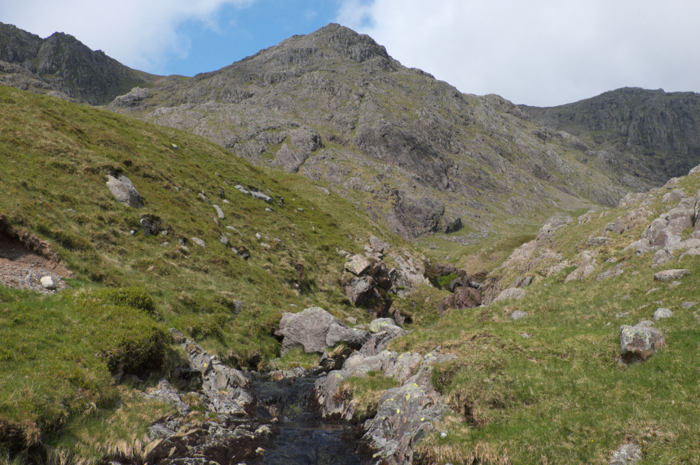 From wp4, looking up the gap between Sca Fell and Scafell Pike. Credit: Vivienne Crow