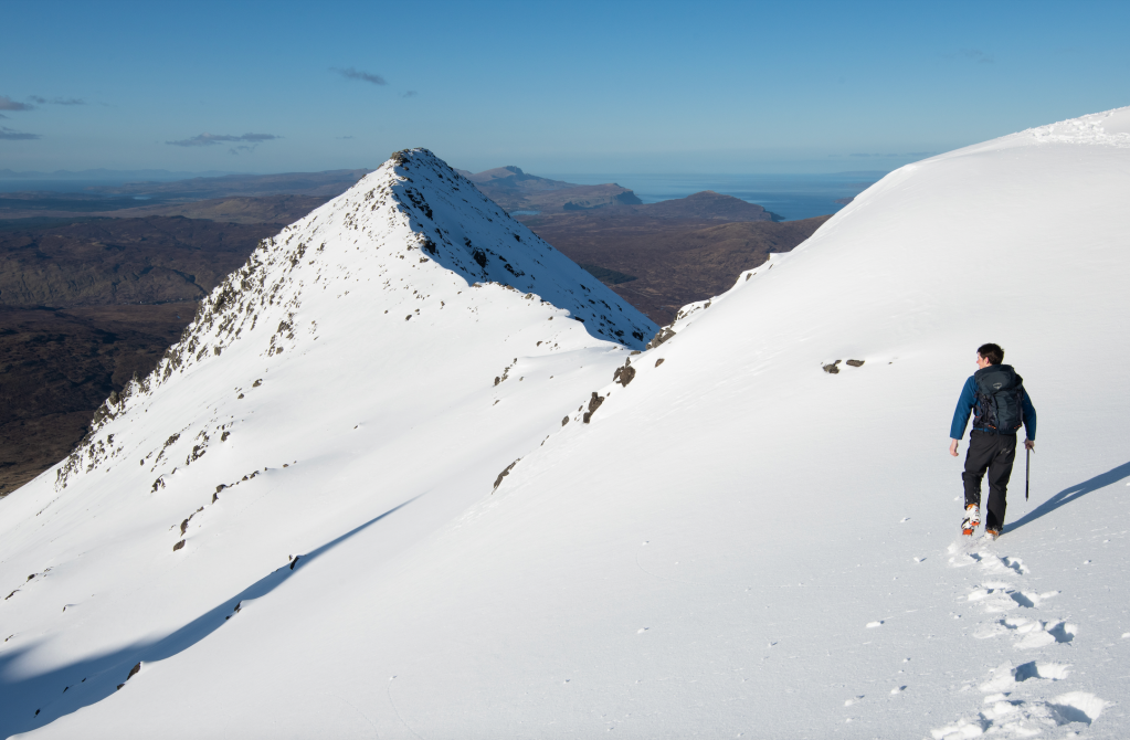 Heading towards Sgurr a_Bhasteir.jpg