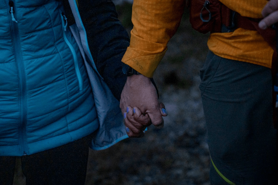 A heartwarming, unspoken moment in the twilight. Credit: David Lintern